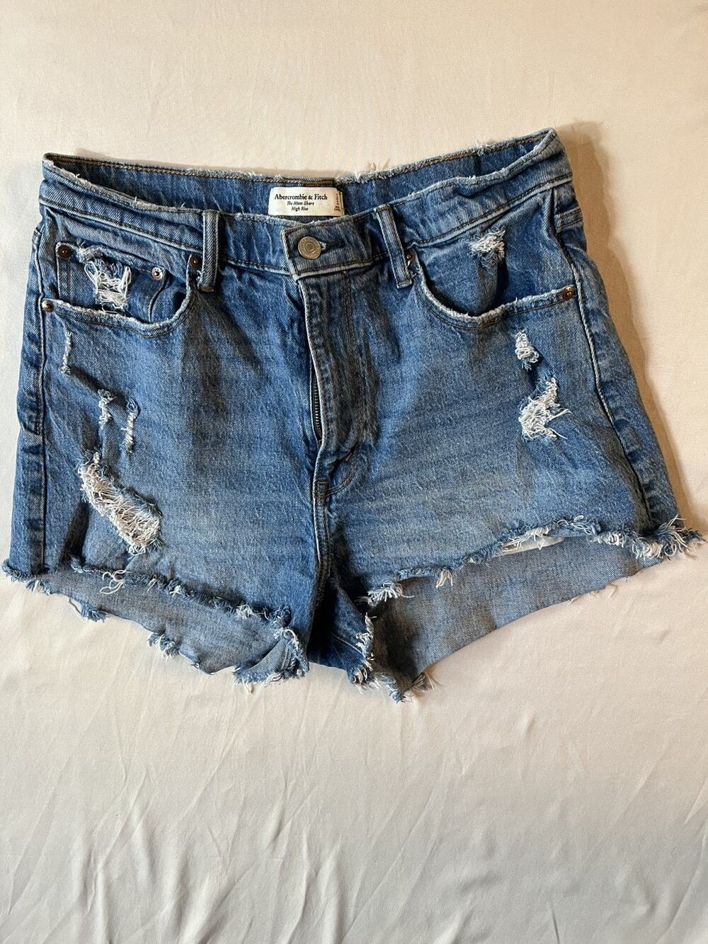 Abercrombie & Fitch Denim Curve Love Mom Shorts High Rise Distressed Size 12/ 31